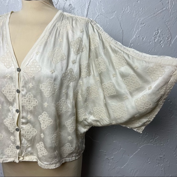 Johnny Was Vevina Satin Cream Shirt M - Picture 6 of 9